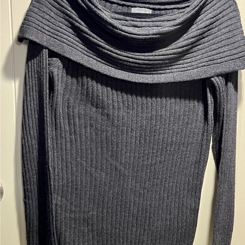 Limited Off-Shoulder Sweater Charcoal Gray Women’s M NWT